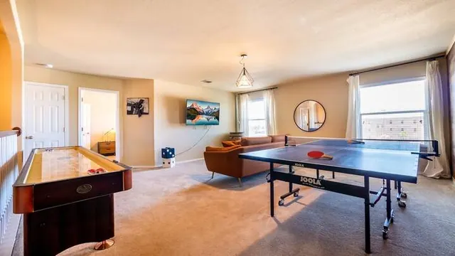 Crashpad · Room 2 in Converse, photo 39