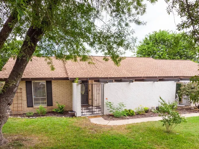 Grass Hollow in Live Oak, photo 7