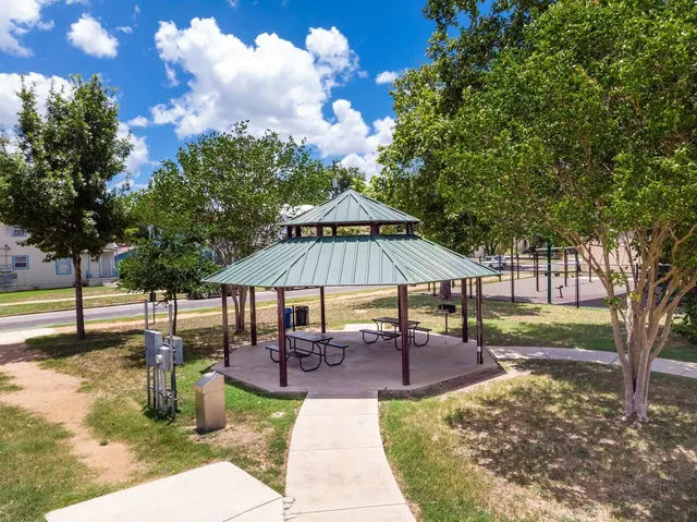Collins Garden Studio 2B in San Antonio, photo 19