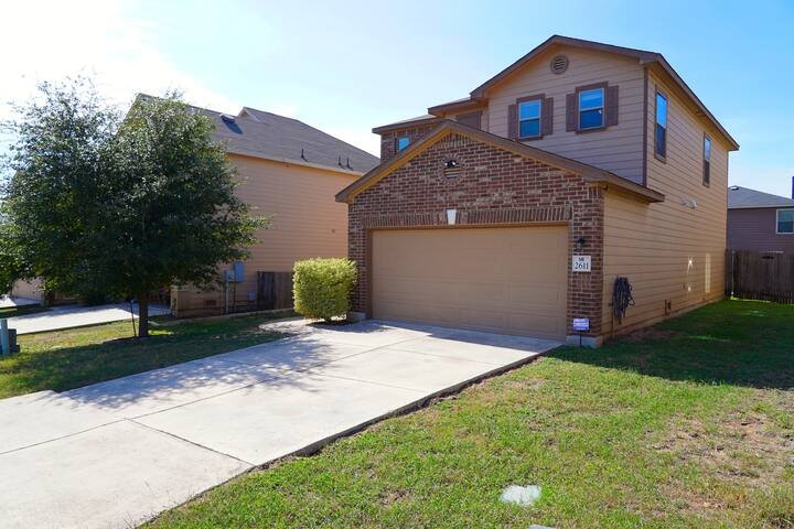 5ec1b9cb-56b0-49c9-b099-61f57f57e427